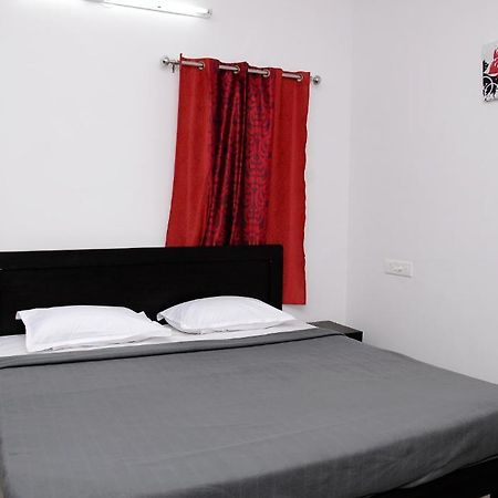 Varsha Enclave Serviced Apartment Maisur Dış mekan fotoğraf